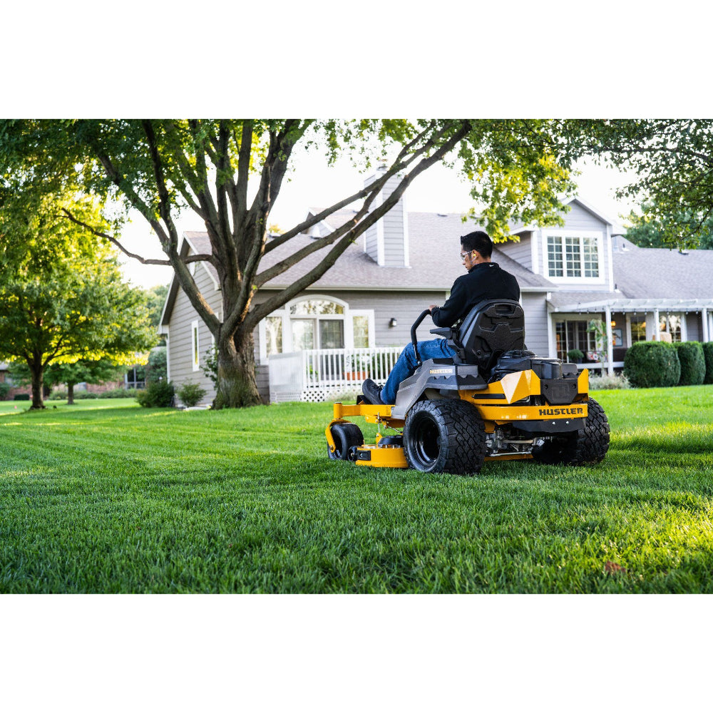 Hustler Raptor XD 42" Zero-Turn w/ 21.5HP (Discontinued)