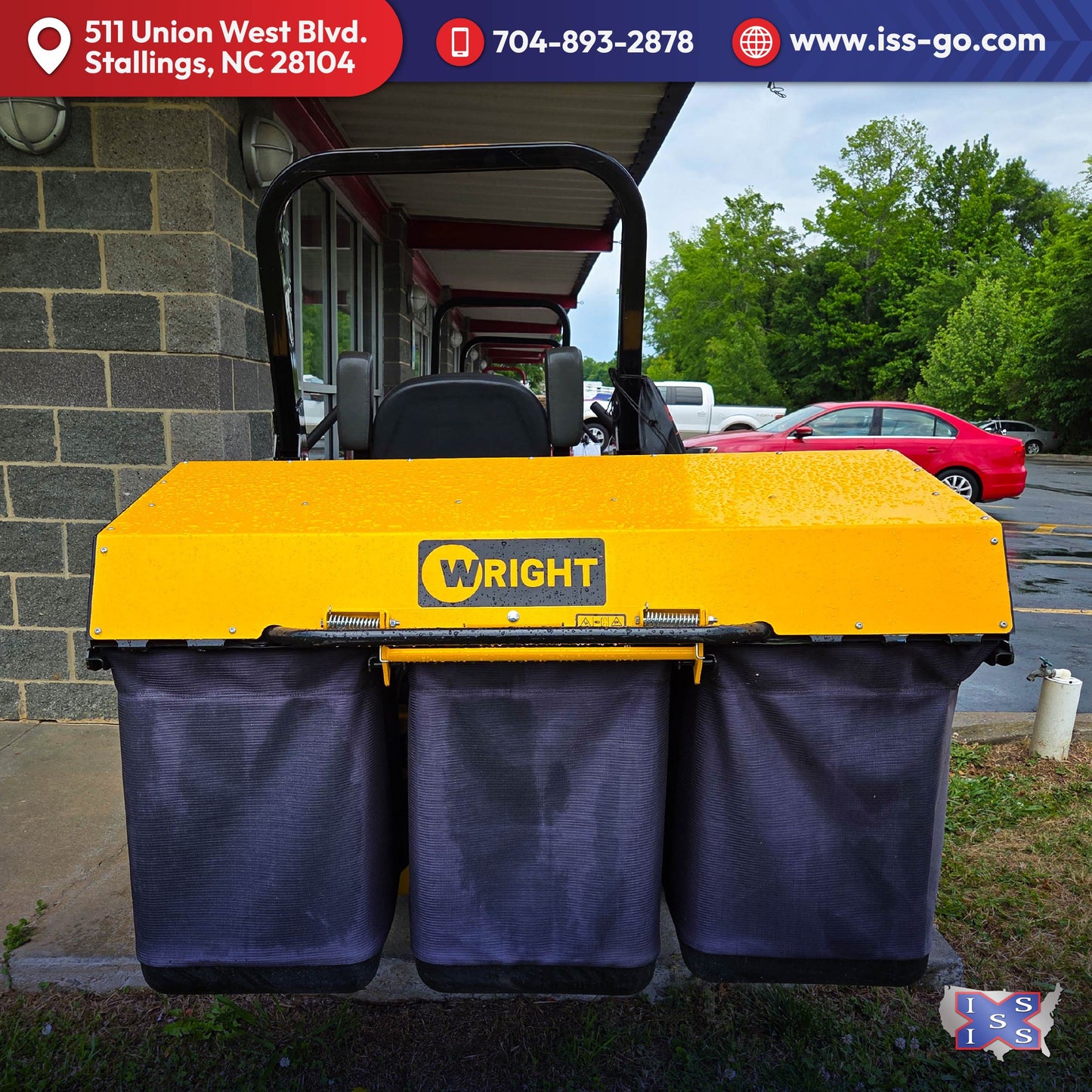 Wright ZXT 61" Zero-Turn Mower w/ GCS 3-Bagger System (Demo Clearance)